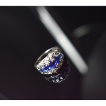 925 Sterling Silver Blue Topaz Ring Size 7.5