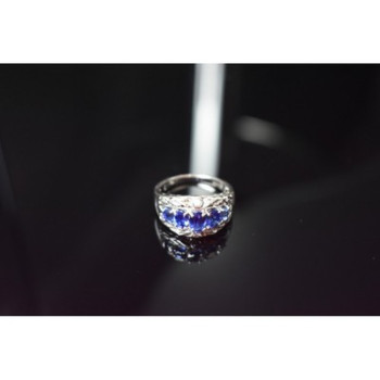 925 Sterling Silver Blue Topaz Ring Size 7.5