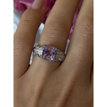 Lovely 925 Sterling Silver Amethyst Ring Size 7