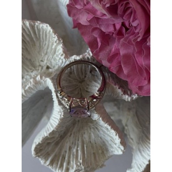 Lovely 925 Sterling Silver Amethyst Ring Size 7