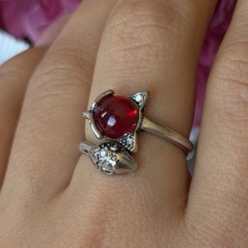 925 Sterling Silver Fox & Snake Red Glass Cabochon Ring Size 9 Sizable