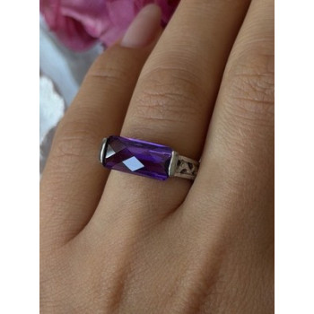 925 Sterling Silver Amethyst Ring Size 7