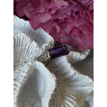 925 Sterling Silver Amethyst Ring Size 7