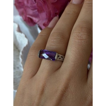 925 Sterling Silver Amethyst Ring Size 7