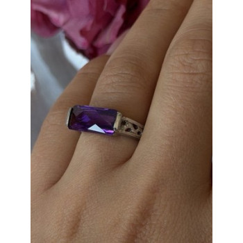 925 Sterling Silver Amethyst Ring Size 7