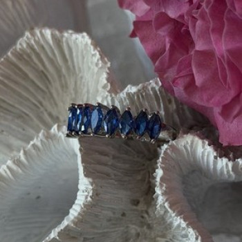 925 Sterling Silver Sapphire Ring Size 8