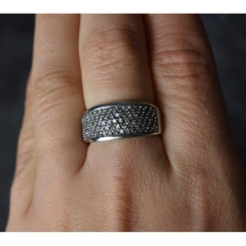 925 Sterling Silver CZ Ring Size 8