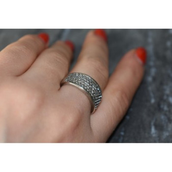 925 Sterling Silver CZ Ring Size 8