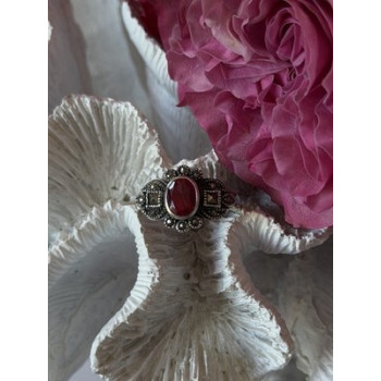 925 Sterling Silver Ruby & Marcasite Ring Size 8