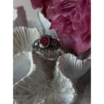 925 Sterling Silver Ruby & Marcasite Ring Size 8