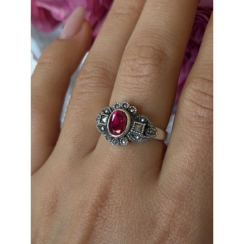 925 Sterling Silver Ruby & Marcasite Ring Size 8