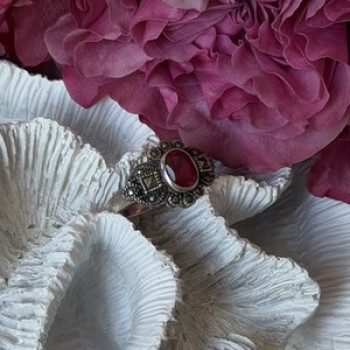 925 Sterling Silver Ruby & Marcasite Ring Size 8