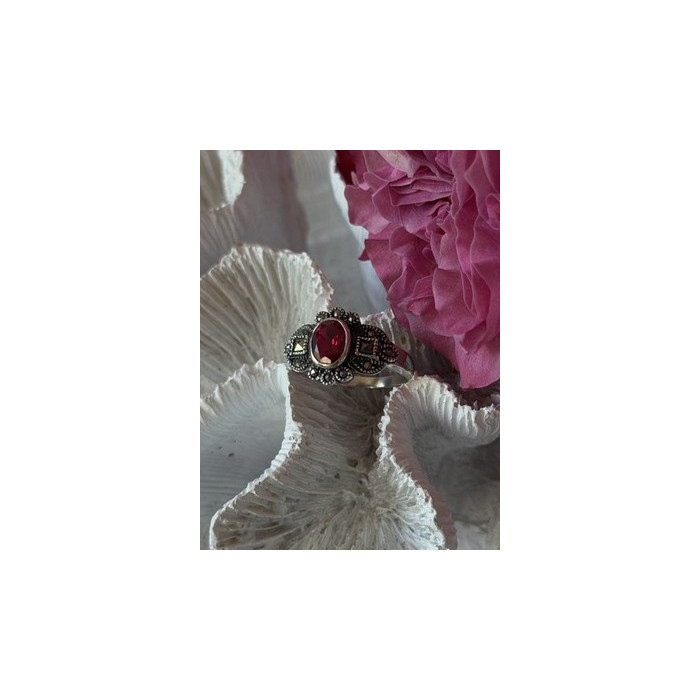 925 Sterling Silver Ruby & Marcasite Ring Size 8