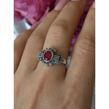 925 Sterling Silver Ruby & Marcasite Ring Size 8