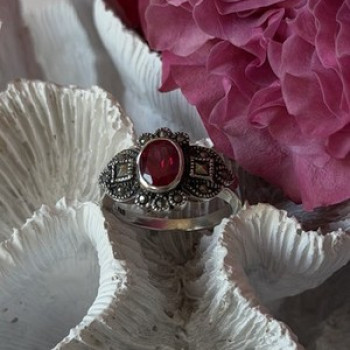 925 Sterling Silver Ruby & Marcasite Ring Size 8