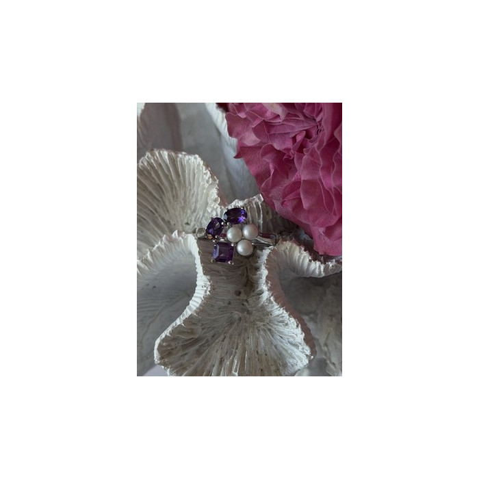 925 Sterling Silver Amethyst & Pearl Ring Size 8