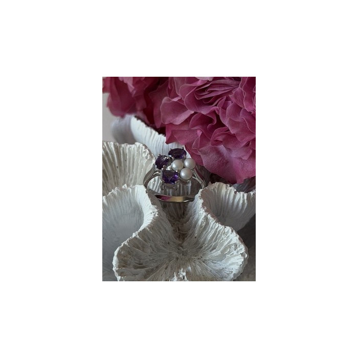 925 Sterling Silver Amethyst & Pearl Ring Size 8