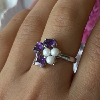 925 Sterling Silver Amethyst & Pearl Ring Size 8