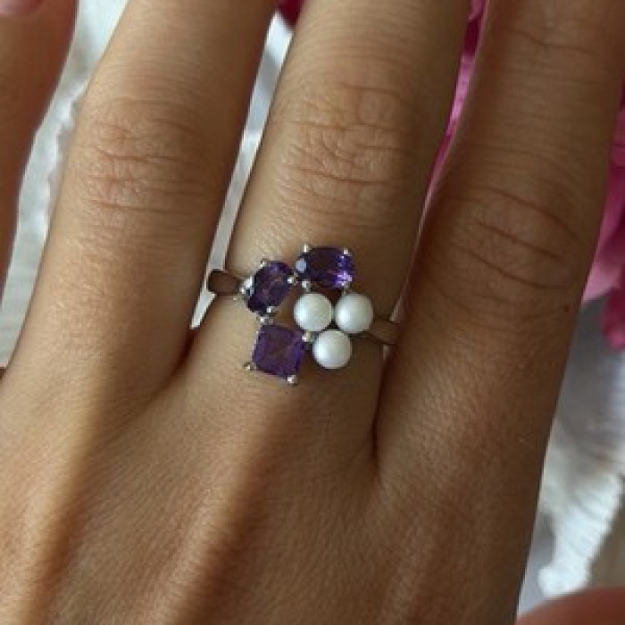 925 Sterling Silver Amethyst & Pearl Ring Size 8