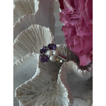 925 Sterling Silver Amethyst & Pearl Ring Size 8