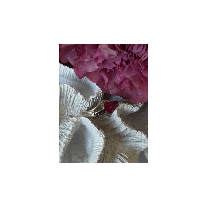 925 Sterling Silver Pink Sapphire Heart Ring Size 10