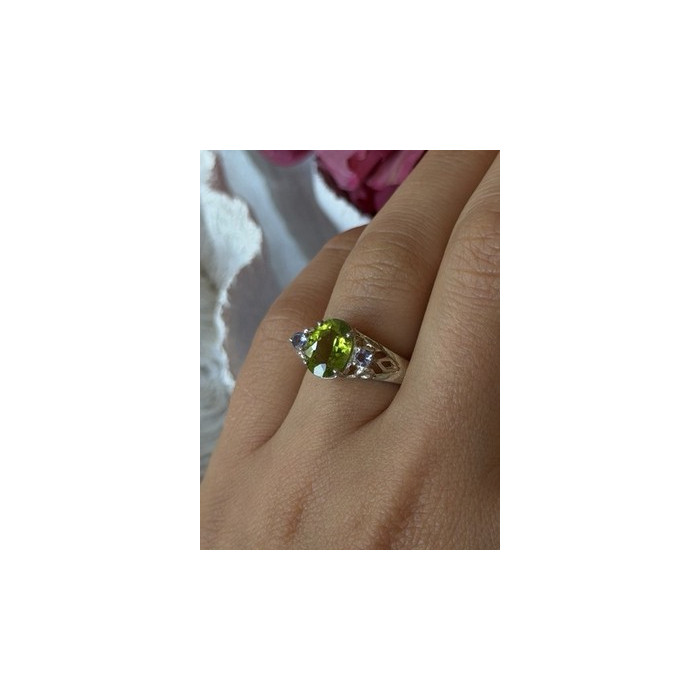 925 Sterling Silver Peridot & Tanzanite Ring Size 7