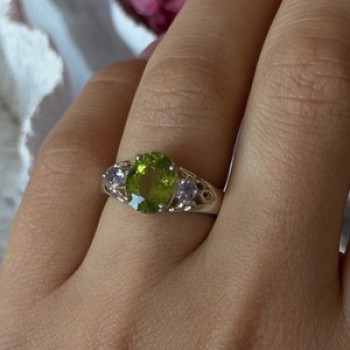925 Sterling Silver Peridot & Tanzanite Ring Size 7