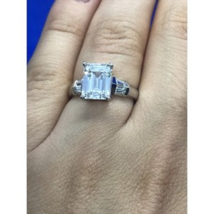 925 Sterling Silver CZ Ring Size 6.5