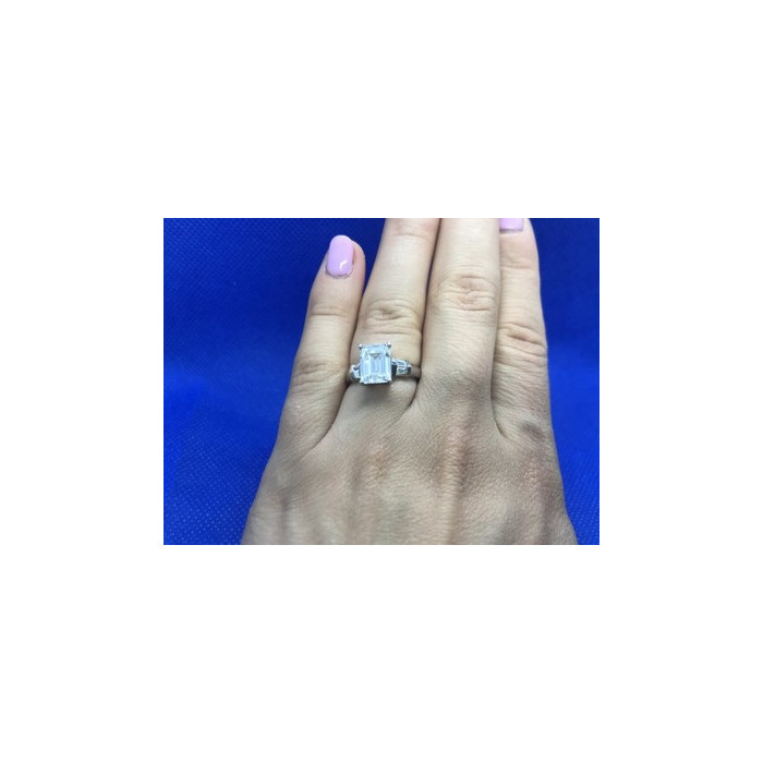 925 Sterling Silver CZ Ring Size 6.5