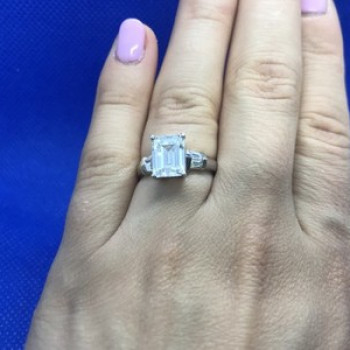 925 Sterling Silver CZ Ring Size 6.5