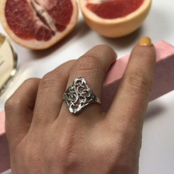 925 Sterling Silver Openwork Ring Size 8