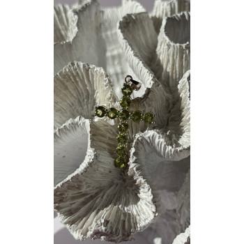 925 Sterling Silver Peridot Cross Pendant