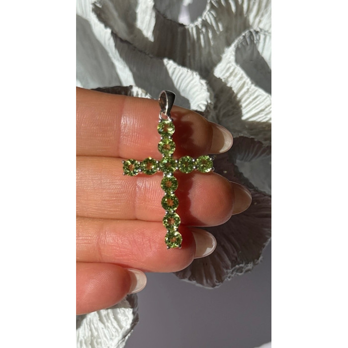 925 Sterling Silver Peridot Cross Pendant