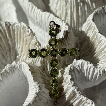 925 Sterling Silver Peridot Cross Pendant
