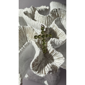 925 Sterling Silver Peridot Cross Pendant