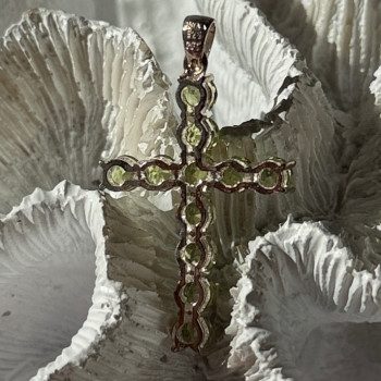 925 Sterling Silver Peridot Cross Pendant
