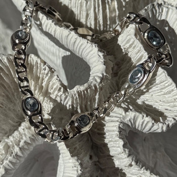 Beautiful 925 Sterling Silver Blue Topaz Bracelet Length 7.5