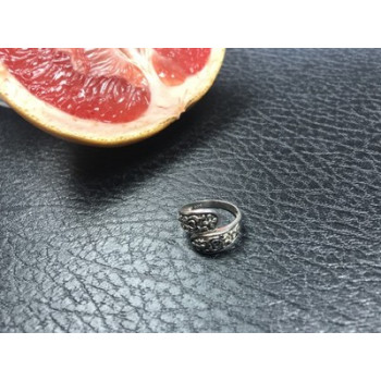 925 Sterling Silver Ring 6.5 (Adjustable)