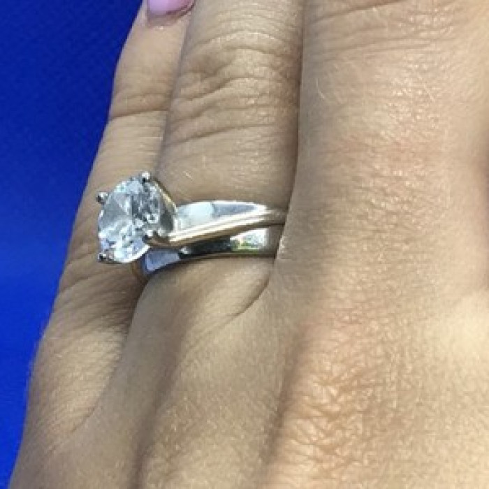 925 Sterling Silver CZ Ring Size 6.5