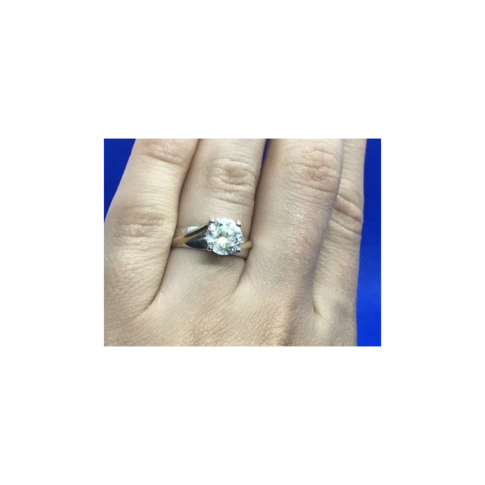 925 Sterling Silver CZ Ring Size 6.5