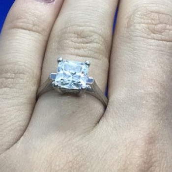 925 Sterling Silver CZ Ring Size 7