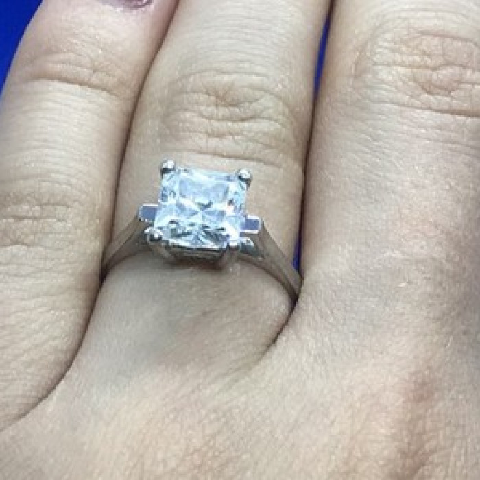 925 Sterling Silver CZ Ring Size 7