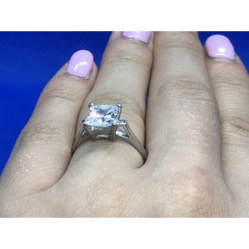 925 Sterling Silver CZ Ring Size 7