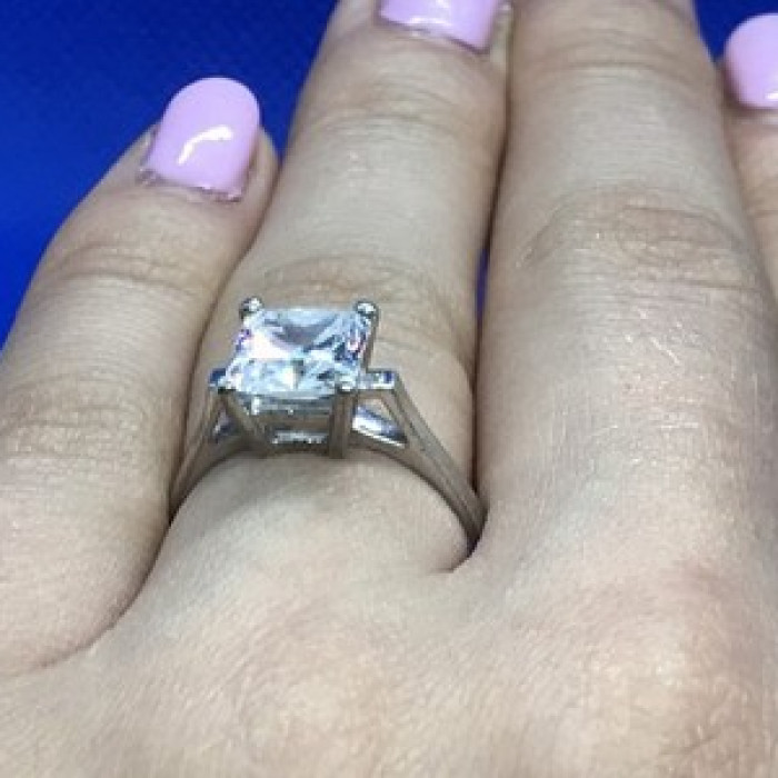 925 Sterling Silver CZ Ring Size 7