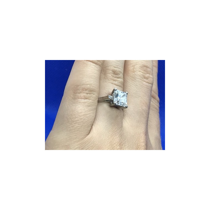 925 Sterling Silver CZ Ring Size 7
