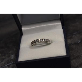 925 Sterling Silver CZ Band Ring Size 8