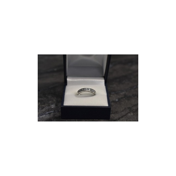925 Sterling Silver CZ Band Ring Size 8