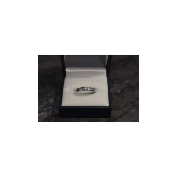 925 Sterling Silver CZ Band Ring Size 8