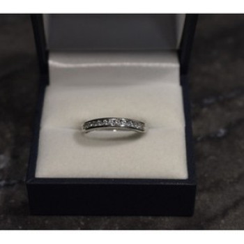 925 Sterling Silver CZ Band Ring Size 8