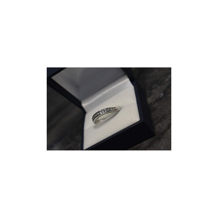 925 Sterling Silver CZ Band Ring Size 8